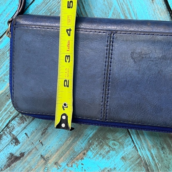 Fossil Leather Stonewash Wallet - Picture 8 of 12